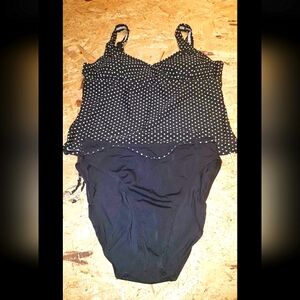 Womens 2 Piece Swim Suit Size 14